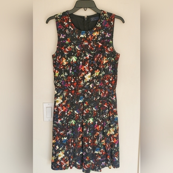 Gap Fit and Flare Dress - Picture 4 of 12